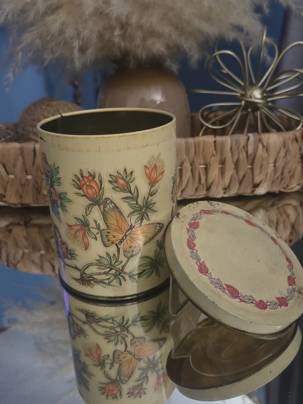 Vintage Butterfly Floral Tin Container with Lid – Made in England – Daher Tin